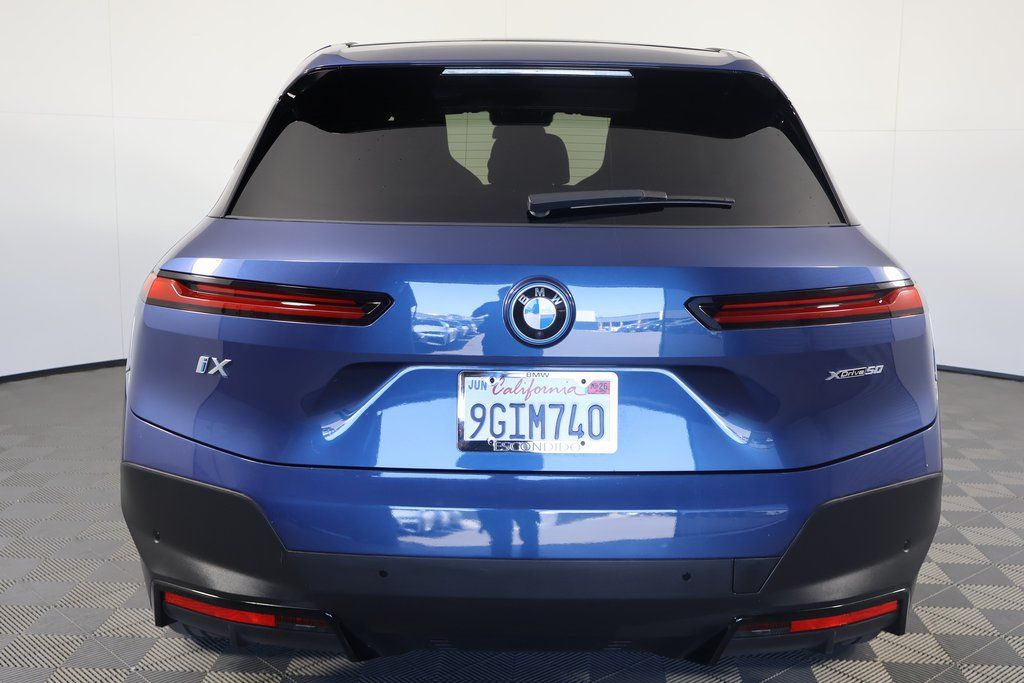 Thumbnail: 2023 BMW iX - 5