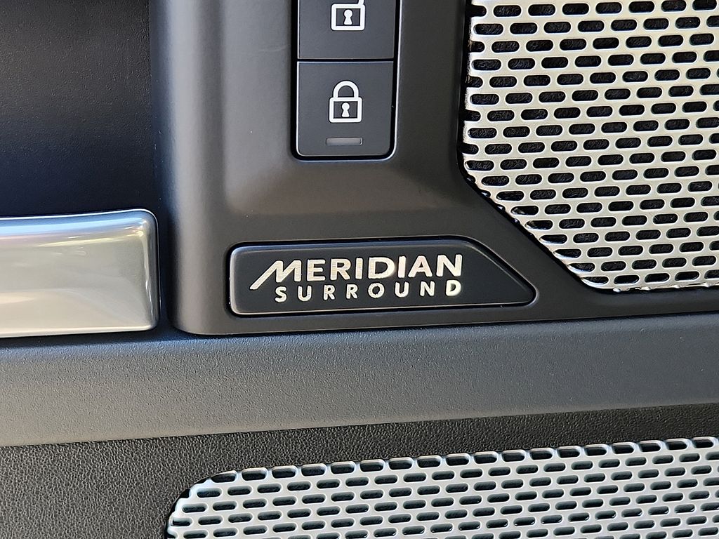 Thumbnail: 2024 Land Rover Defender - 27