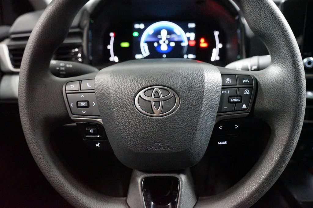 Thumbnail: 2025 Toyota Camry - 12