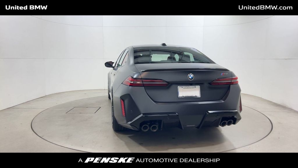 Thumbnail: 2026 BMW M5 - 7