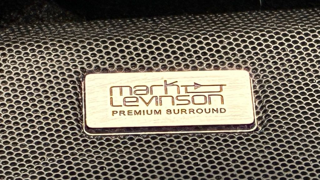 Thumbnail: 2020 Lexus RX - 19