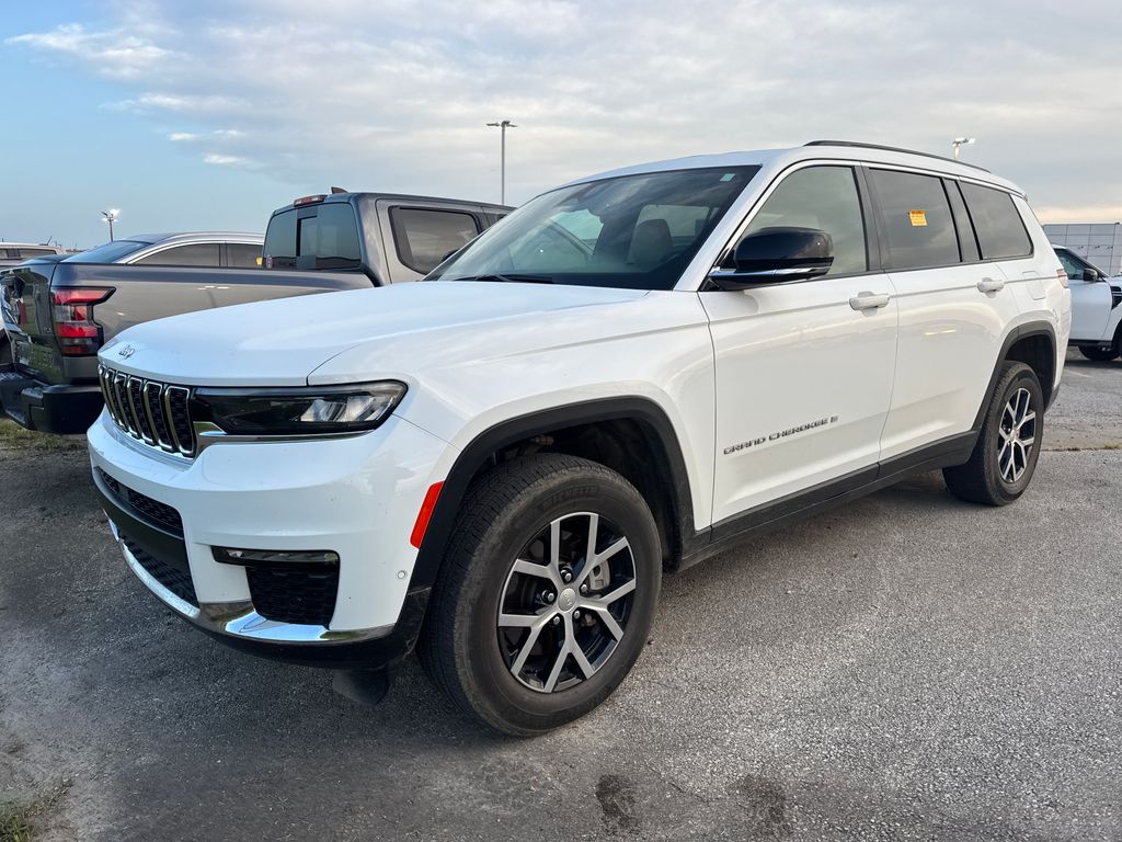 Bright White Clearcoat 2024 Jeep Grand Cherokee L SUV / Crossover Four-Wheel Drive 8-Speed Automatic