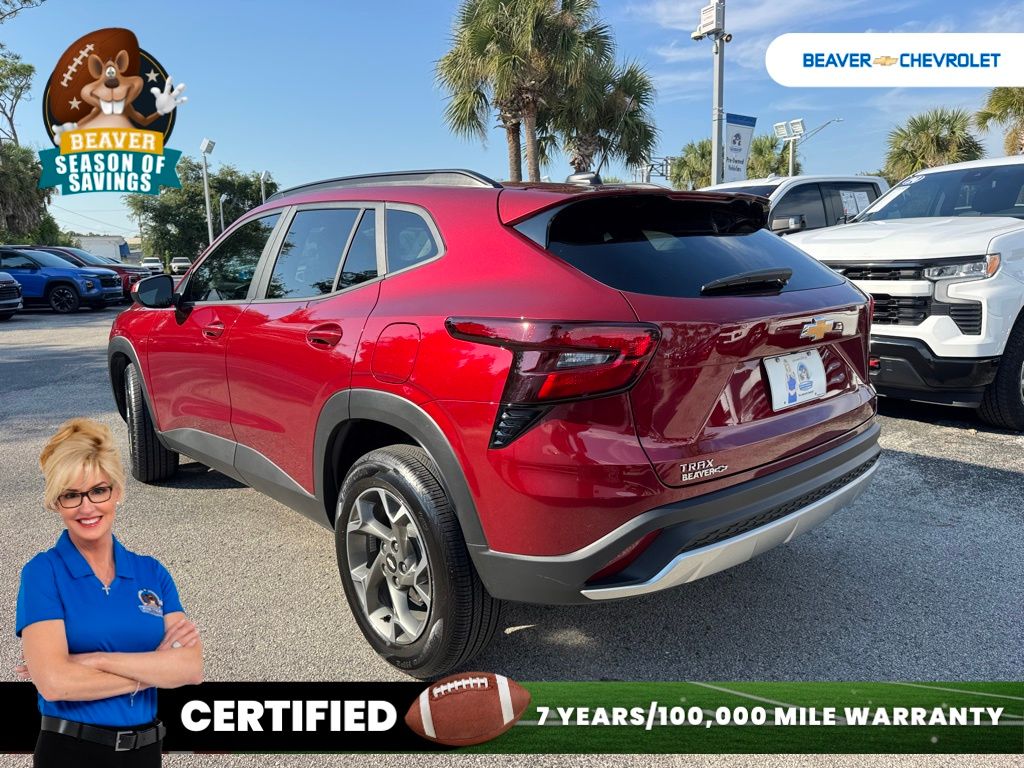 Used 2025 Chevrolet Trax SUV
