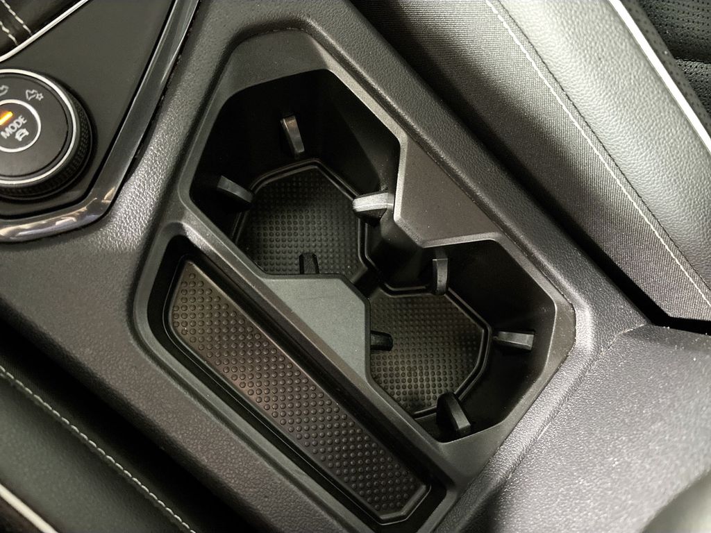 2022 Volkswagen Tiguan 2.0T SEL R-Line