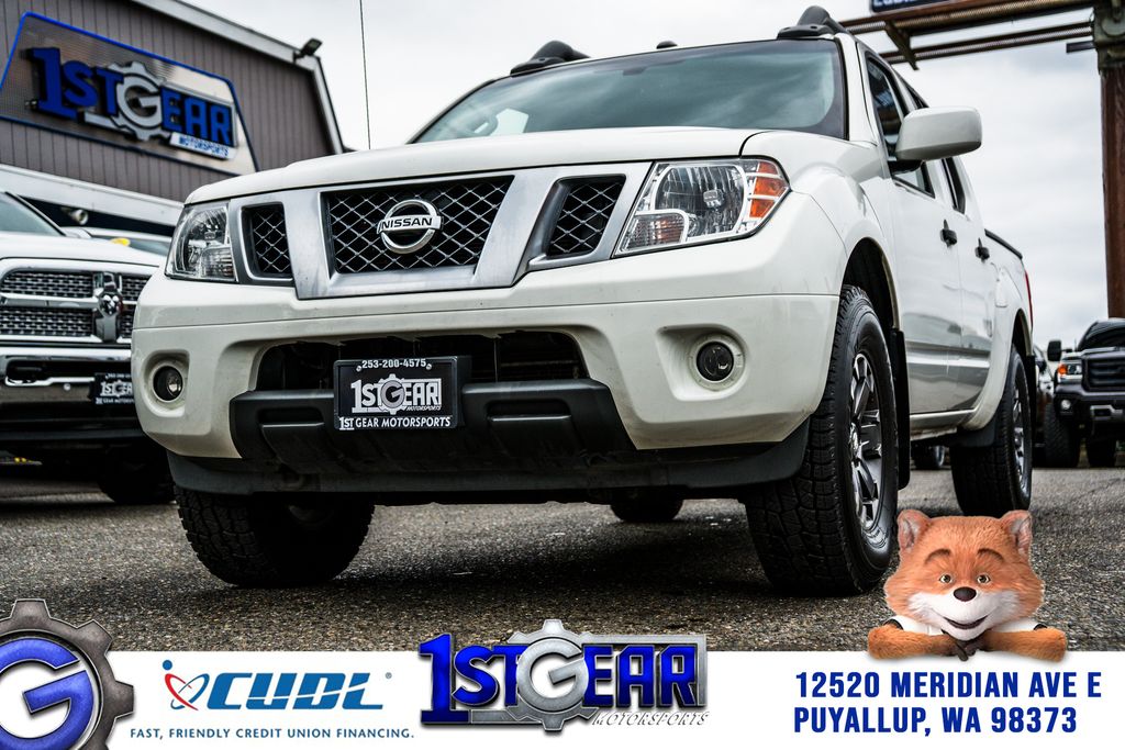 White 2019 Nissan Frontier Pickup Truck Four-Wheel Drive 5-Speed Automatic Overdrive