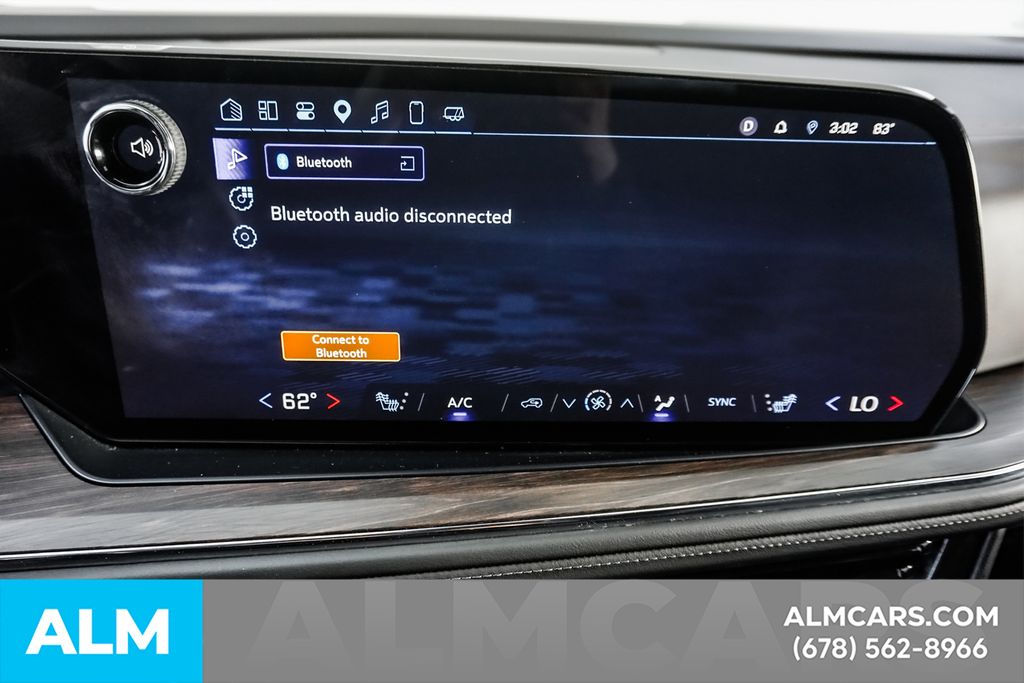 Used 2025 Black Chevrolet LT image 40