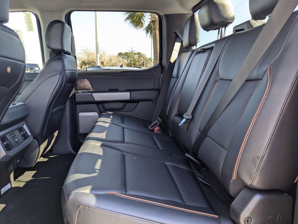 2025 Ford F-250 Super Duty Lariat