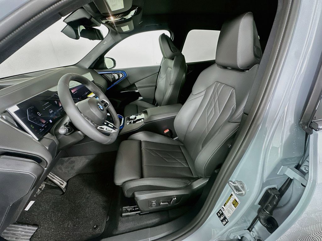 Thumbnail: 2026 BMW X3 - 16