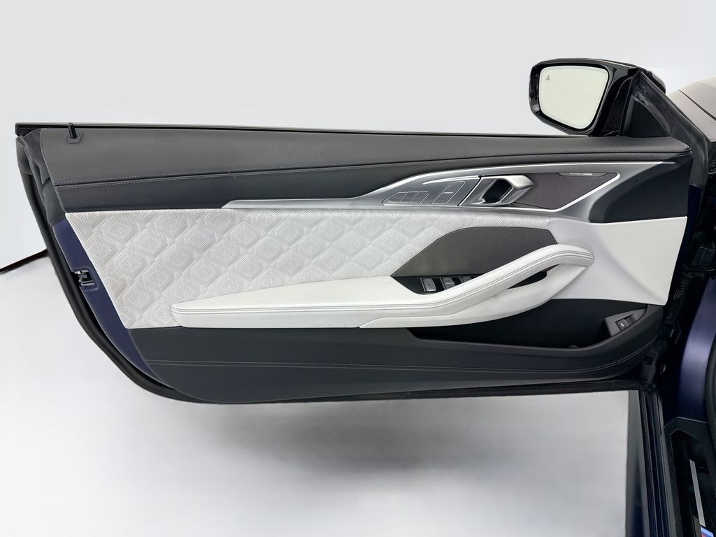 Thumbnail: 2023 BMW M8 - 30