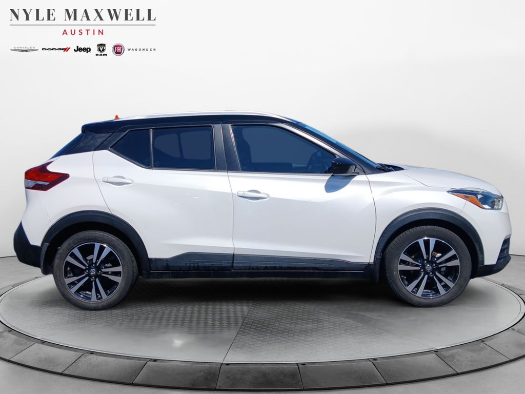 Used Car 2020 Nissan Kicks  Sv For Sale Under $10,000 In Austin, Texas