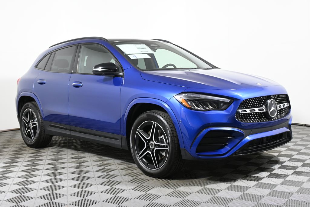 2025 Mercedes-Benz GLA 250 4MATIC 8