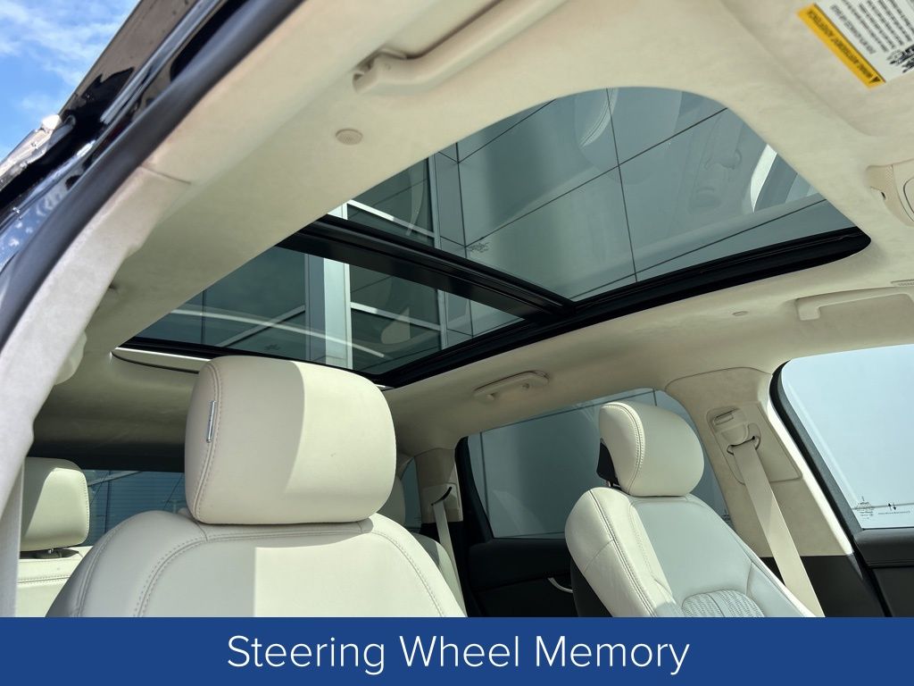 2022 Lincoln Nautilus Black Label