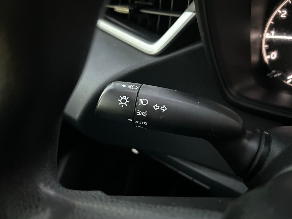 Thumbnail: 2023 Toyota Corolla - 21