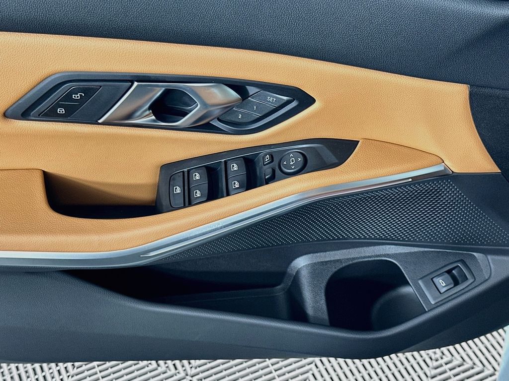 Thumbnail: 2026 BMW 3 Series - 20