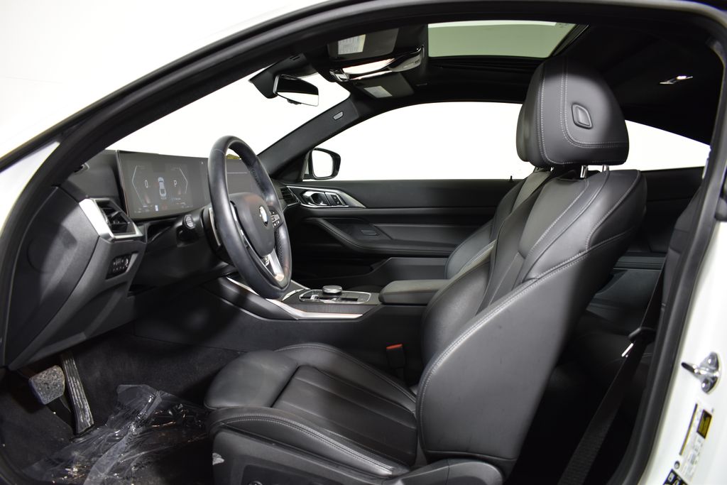 Thumbnail: 2024 BMW 4 Series - 3