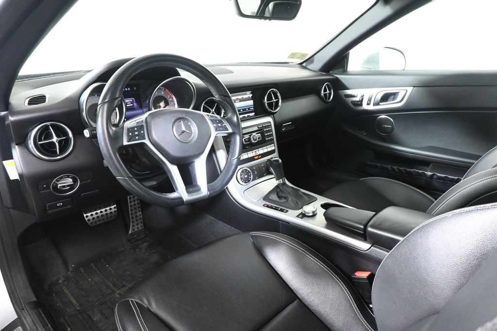 Thumbnail: 2014 Mercedes-Benz SLK - 4