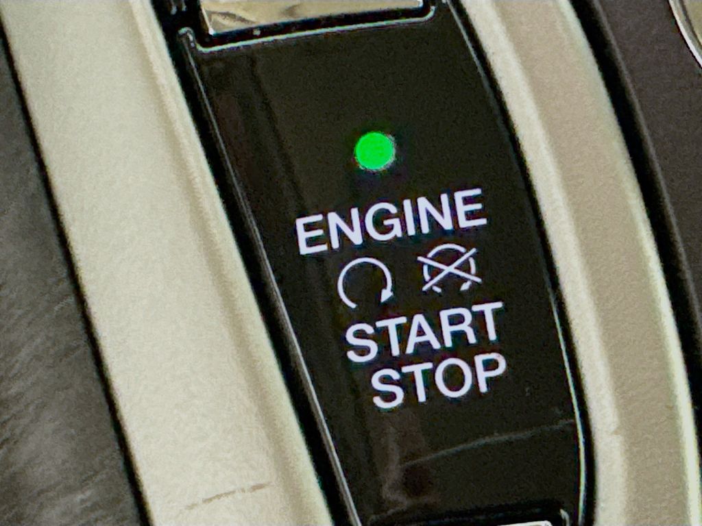 Used Car 2020 Lincoln Nautilus  Reserve For Sale Under $25,000 In Austin, Texas