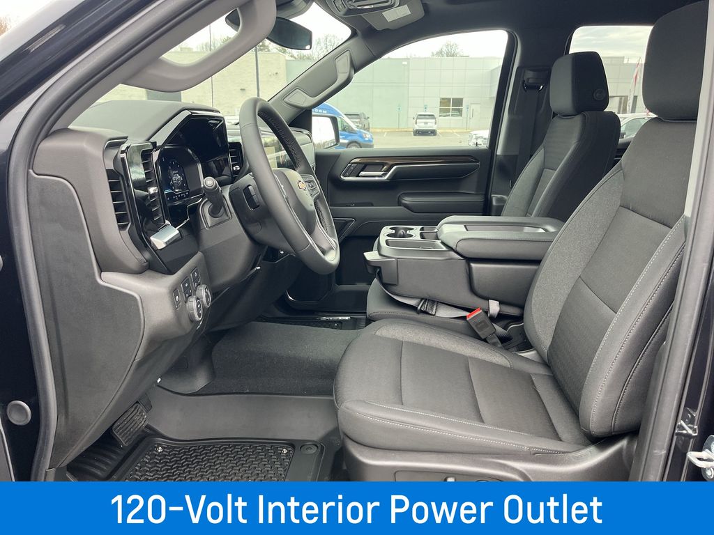 2024 Chevrolet Silverado 1500 LT photo
