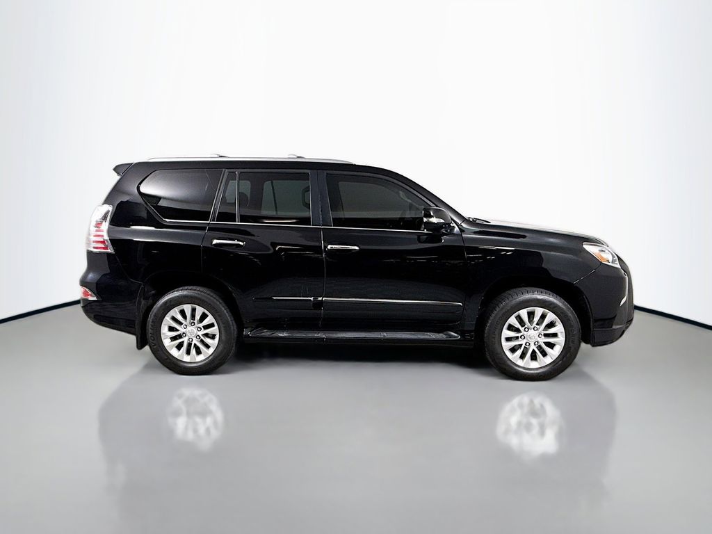 Thumbnail: 2019 Lexus GX - 4