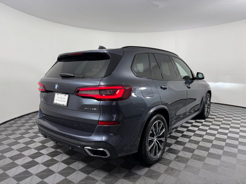2022 BMW X5 xDrive40i 5