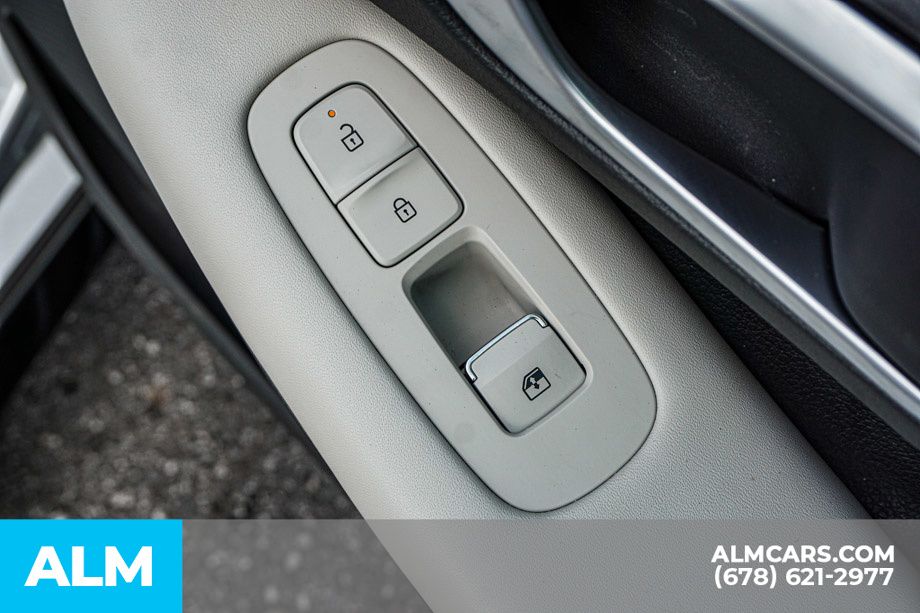 Used 2024 Silver Hyundai SEL image 53