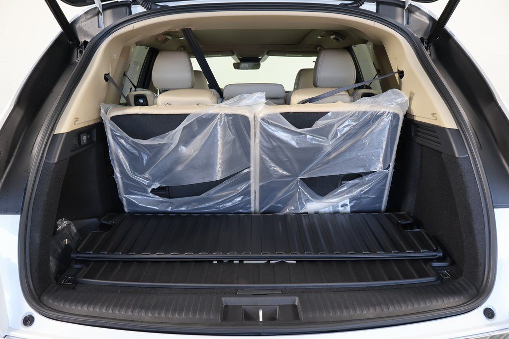 Thumbnail: 2026 Acura MDX - 8