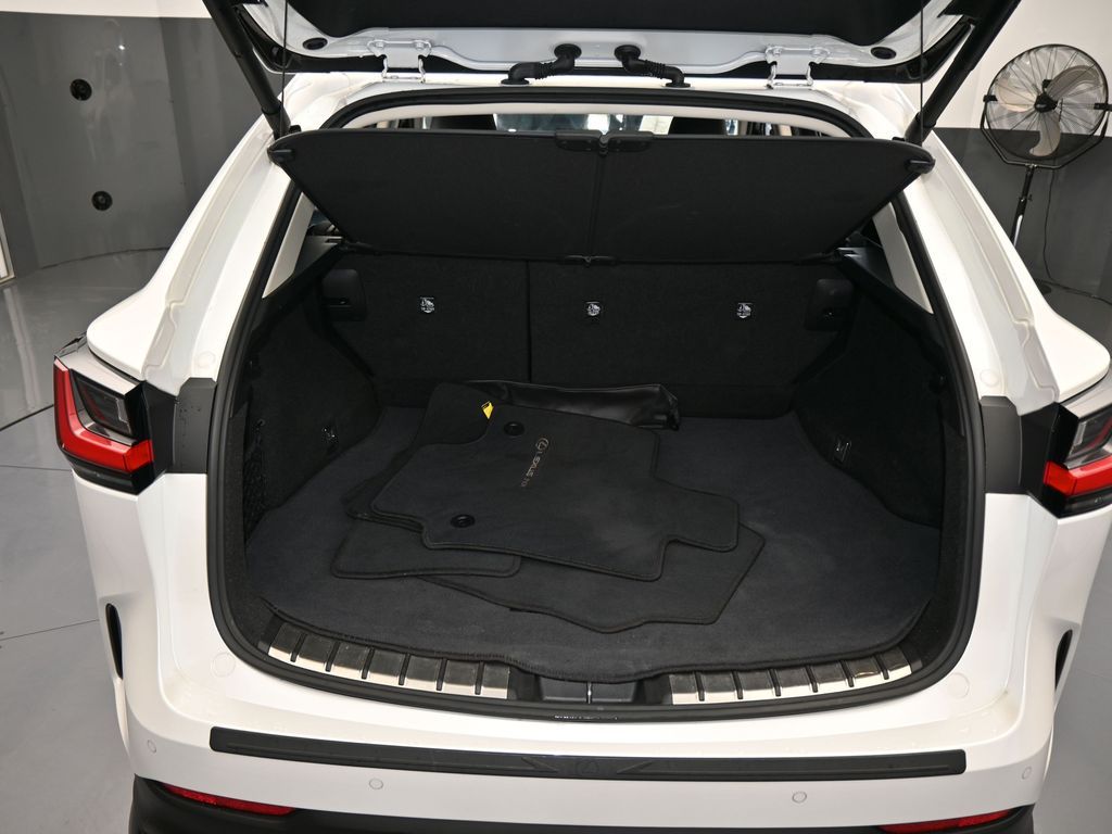 Used 2024 White Pearl Lexus 350 Premium image 39