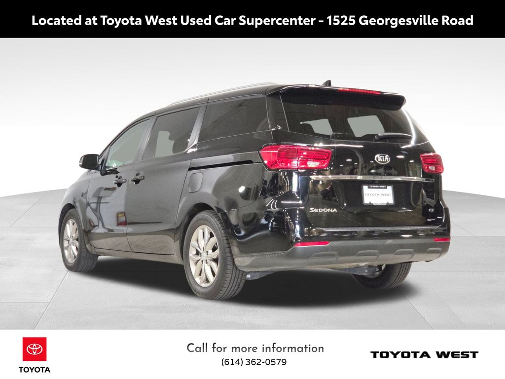 2021 Kia Sedona EX photo 7