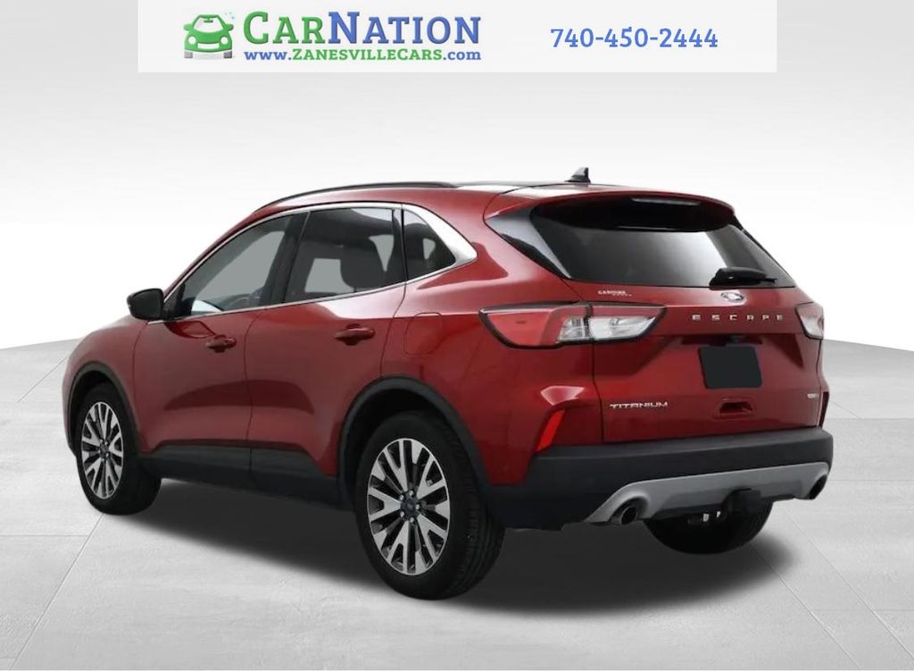 2020 Ford Escape Titanium photo 2