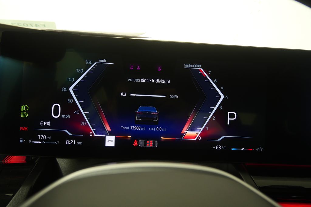 Thumbnail: 2025 BMW 5 Series - 18