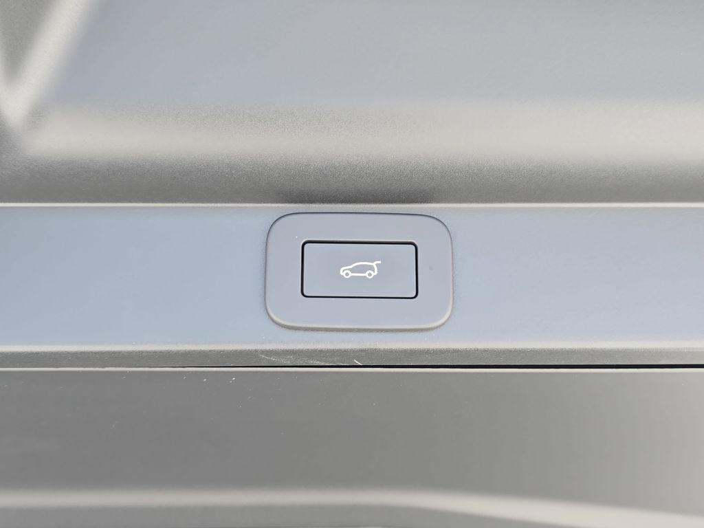New 2026 Gray Land Rover SE image 13