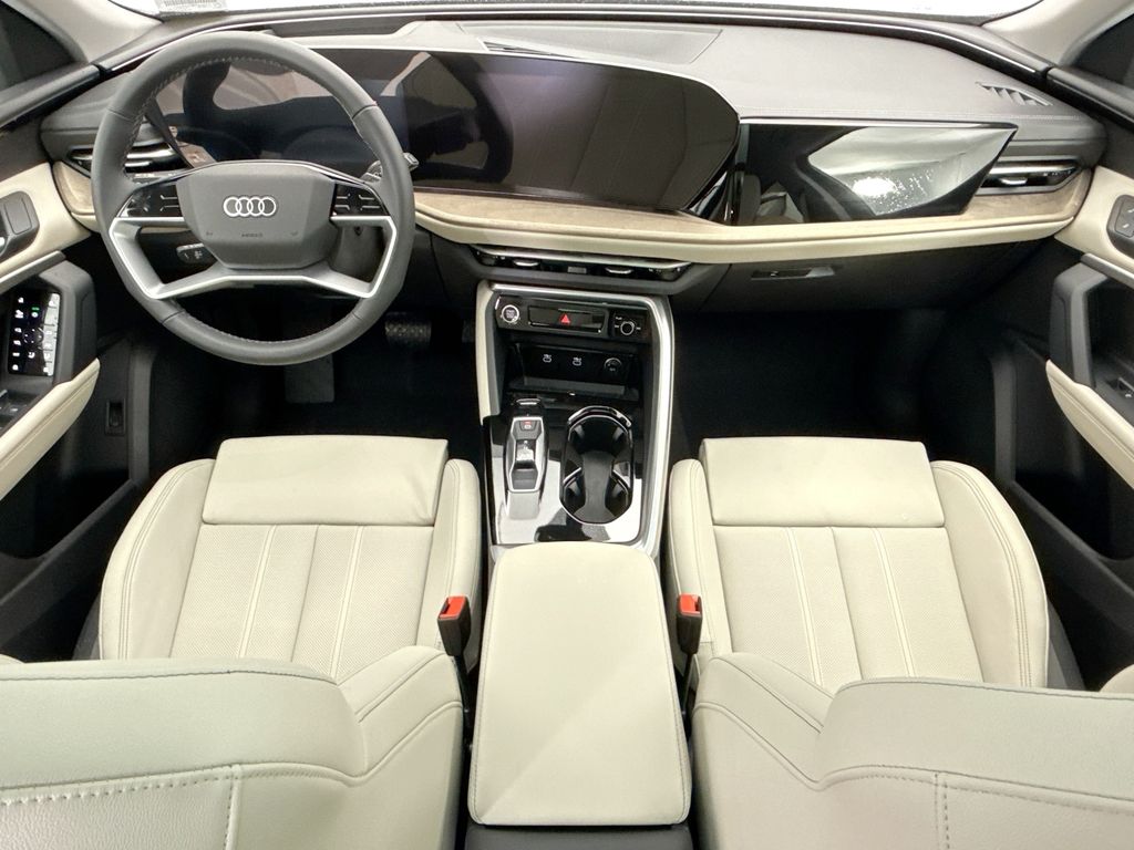 Thumbnail: 2025 Audi Q5 - 14
