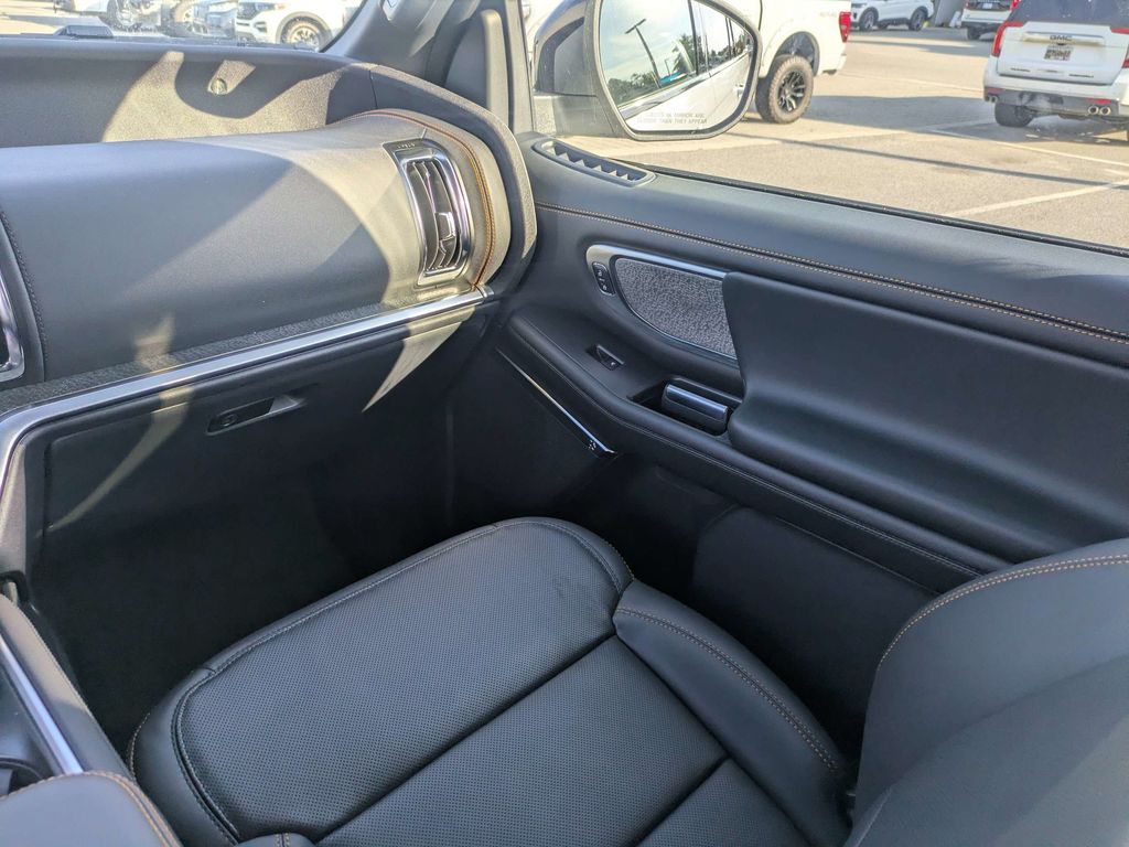 2027 Ford Expedition Tremor