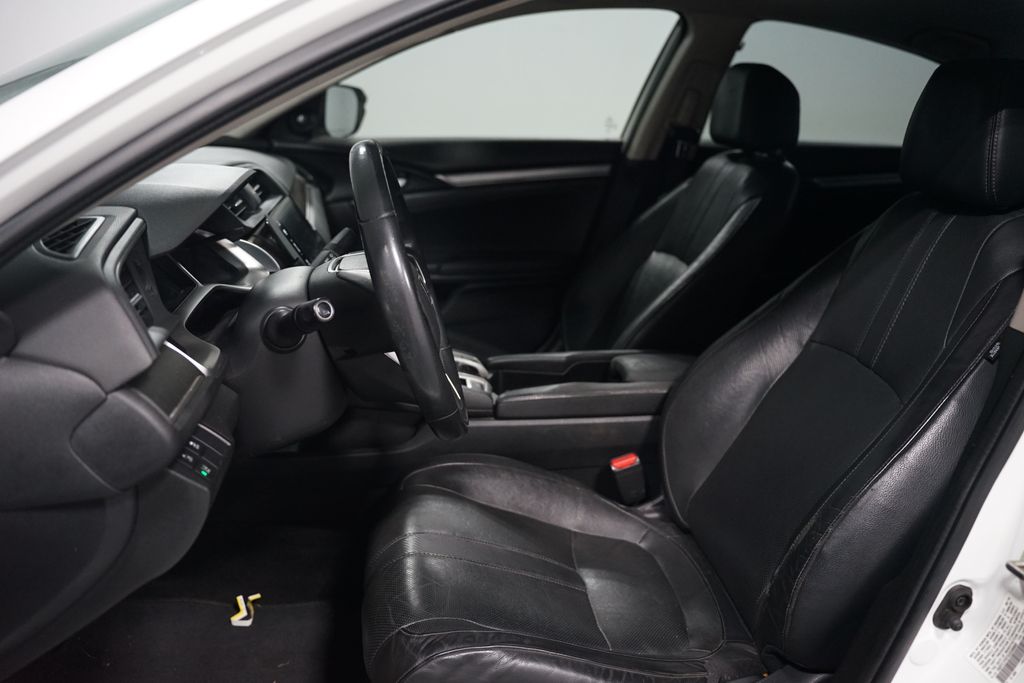 Thumbnail: 2016 Honda Civic - 7