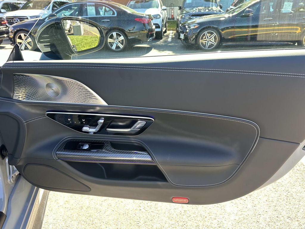 Thumbnail: 2026 Mercedes-Benz AMG GT - 22