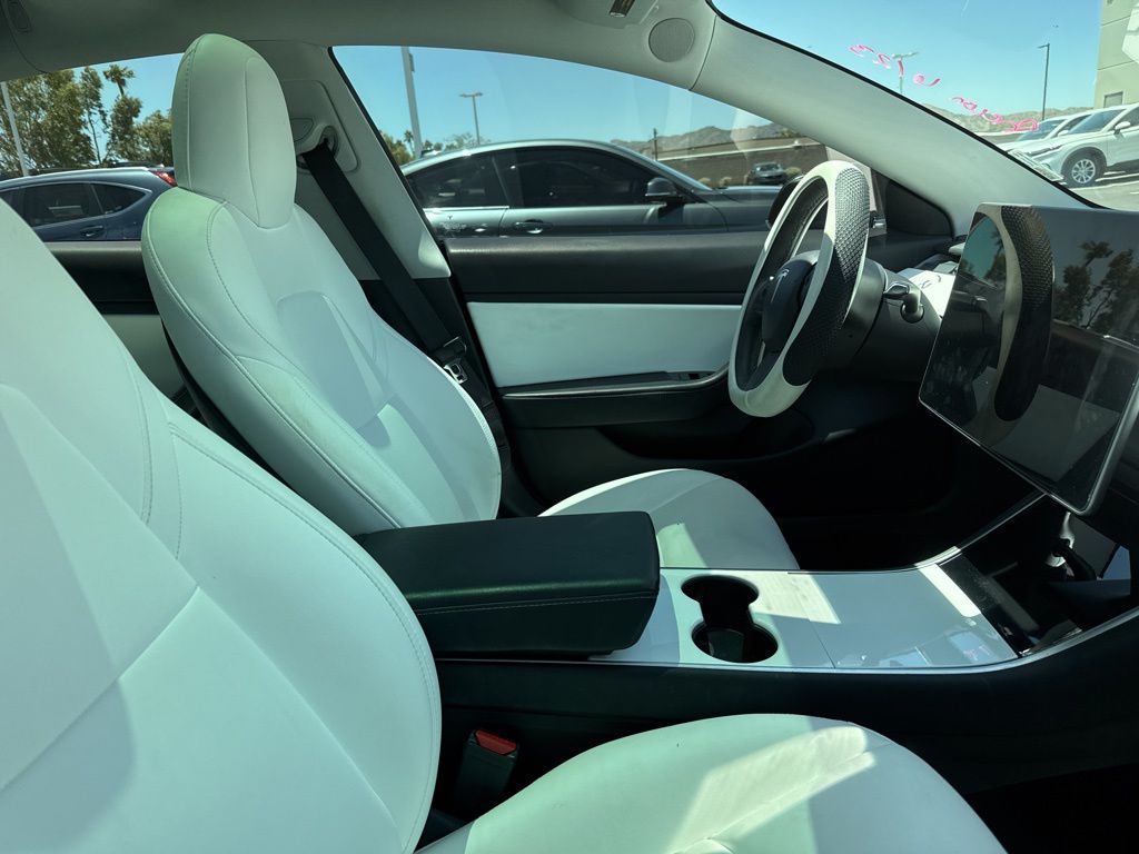 Thumbnail: 2019 Tesla Model 3 - 6