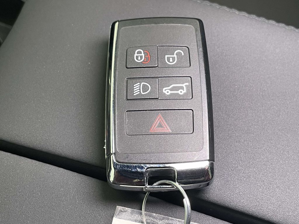 2025 Land Rover Range Rover Velar Dynamic SE  at Phil Fitts Ford