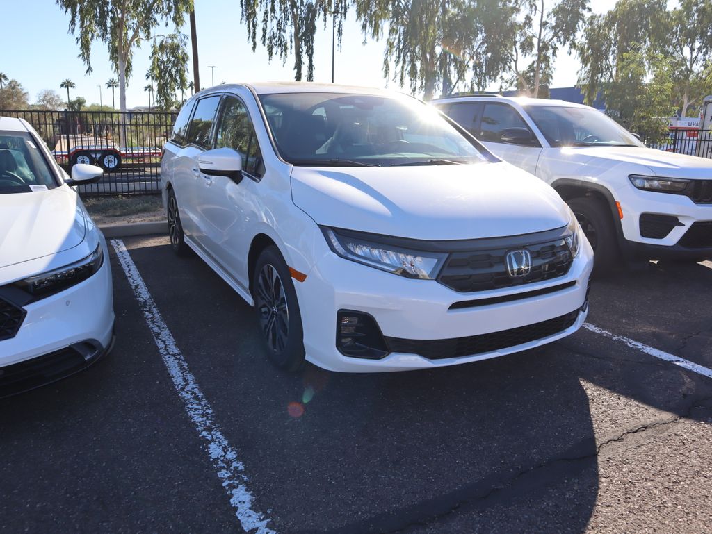 Thumbnail: 2026 Honda Odyssey - 3
