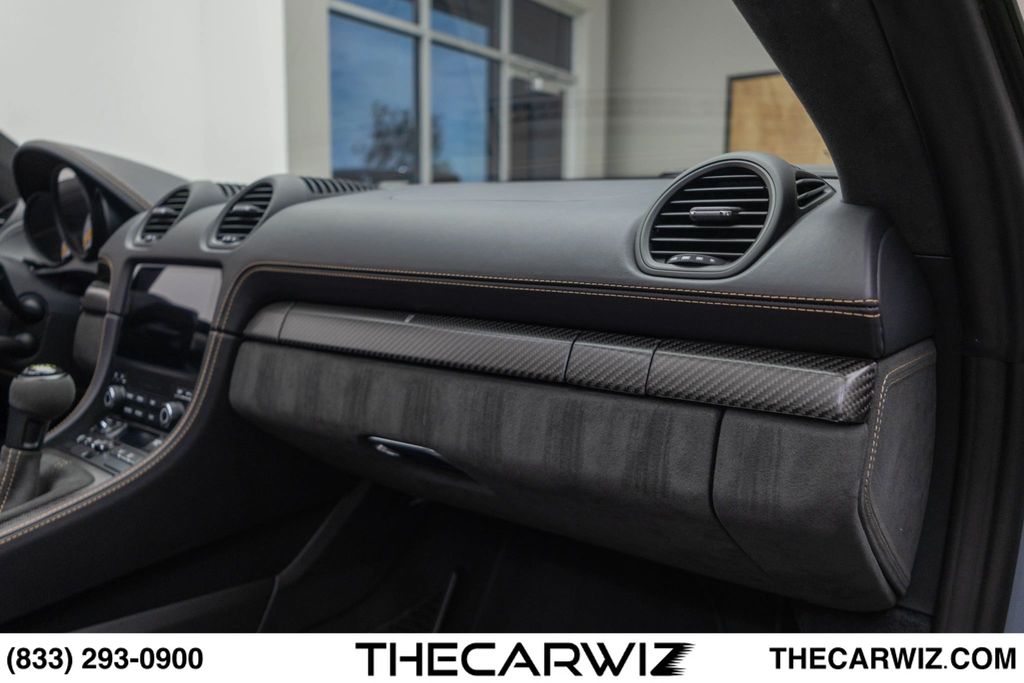2024 Porsche 718 Spyder RS - Photo 81