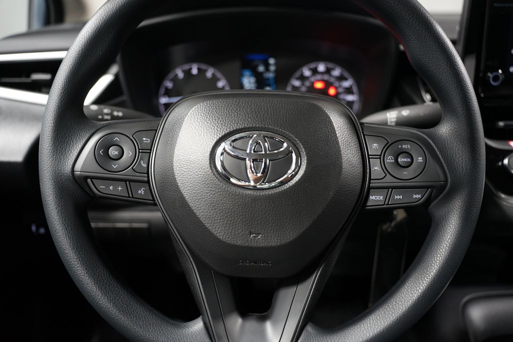 2025 Toyota Corolla LE 12
