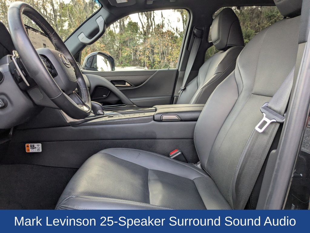 2025 Lexus LX 700h Overtrail