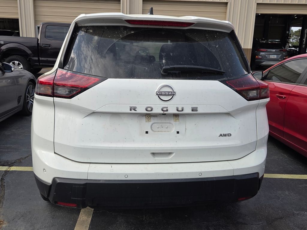 Used 2024 White Nissan S image 5