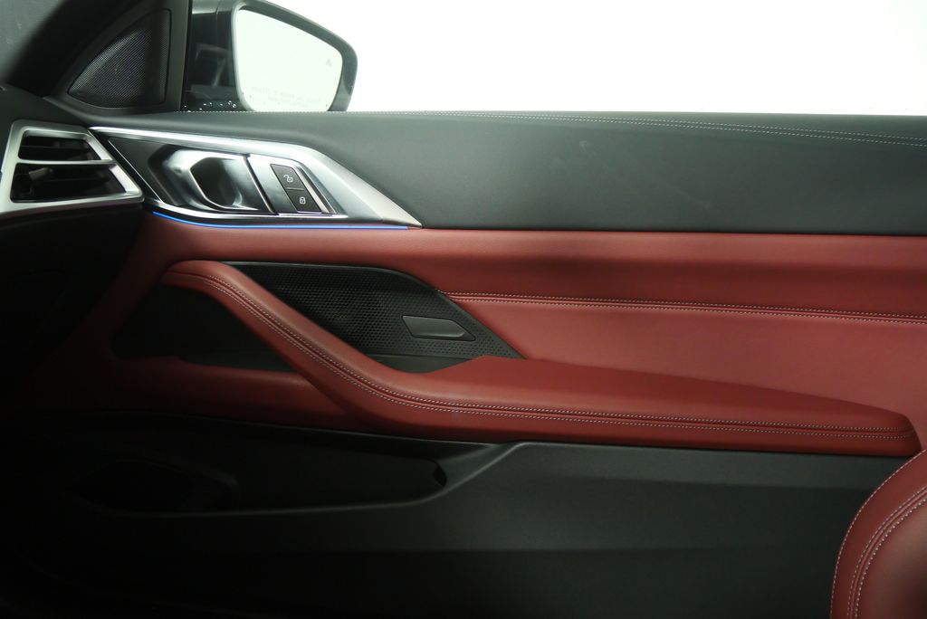 Thumbnail: 2025 BMW 4 Series - 24