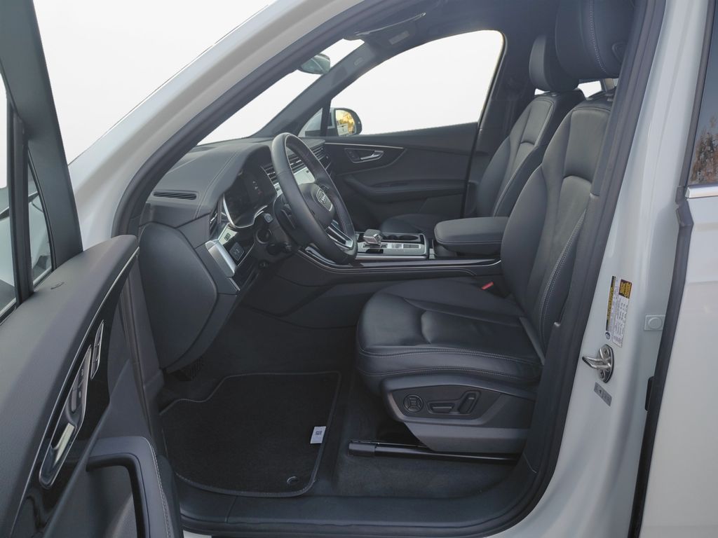 Used Car 2025 Audi Q7  55 Premium Plus For Sale Under $60,000 In Austin, Texas