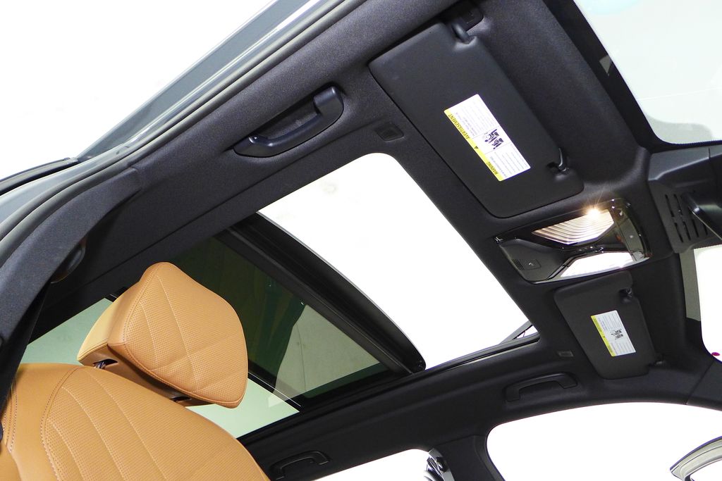 Thumbnail: 2026 BMW X5 - 18