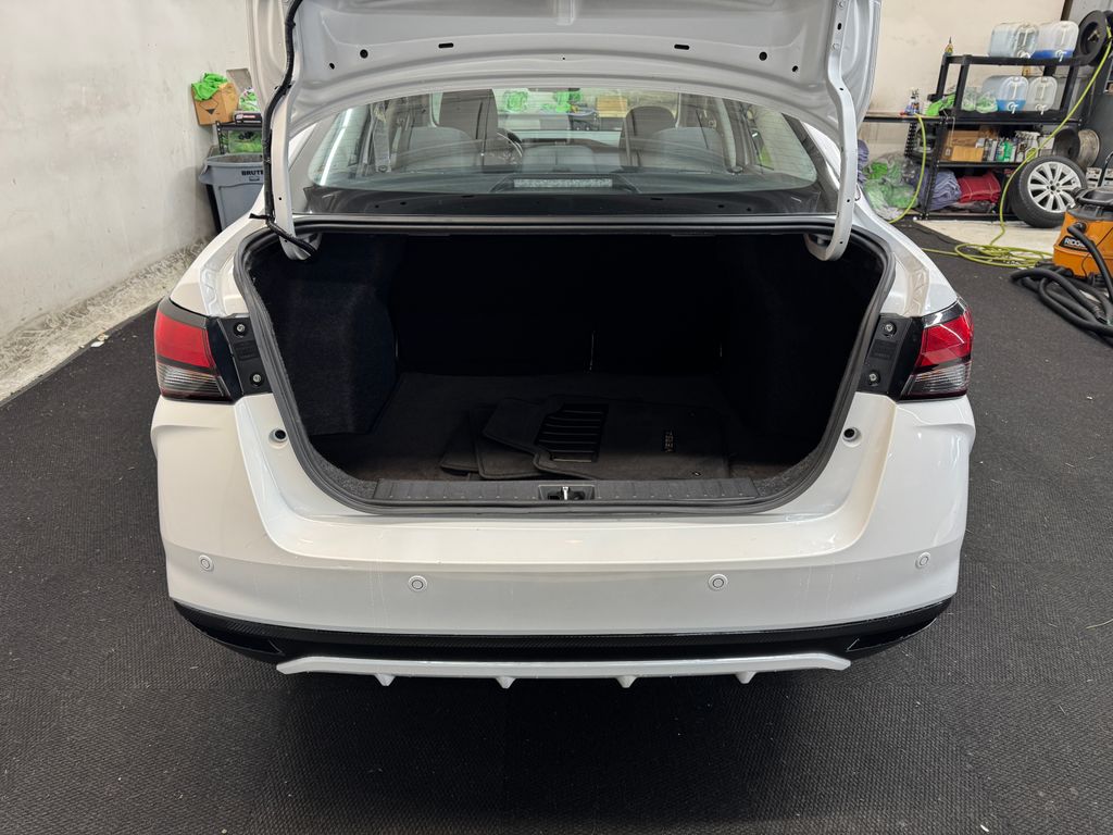 2024 Nissan Versa 1.6 SV