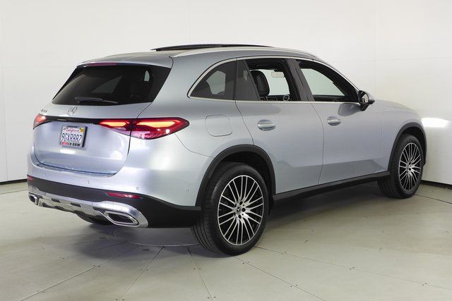 2023 Mercedes-Benz GLC GLC 300 7