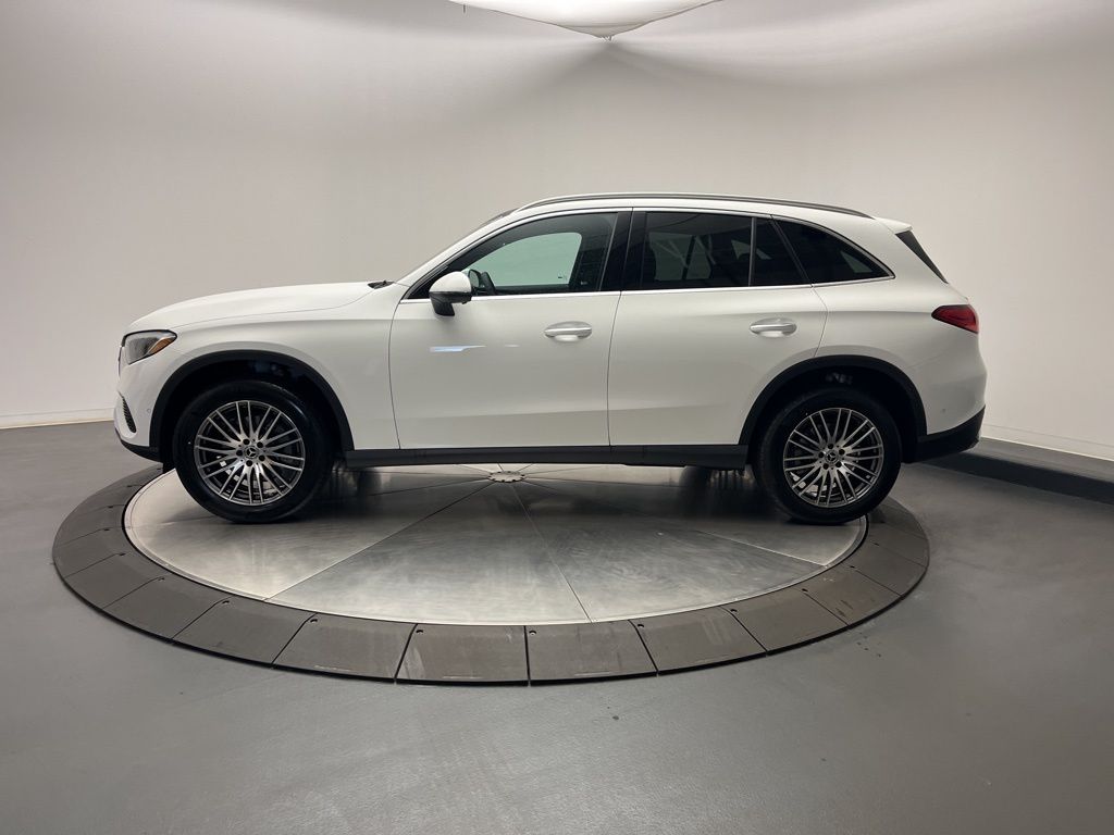 Thumbnail: 2026 Mercedes-Benz GLC - 4