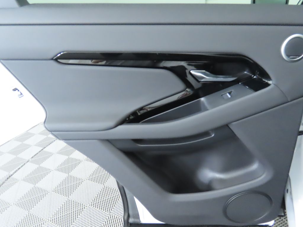 2025 Land Rover Range Rover Evoque S 28