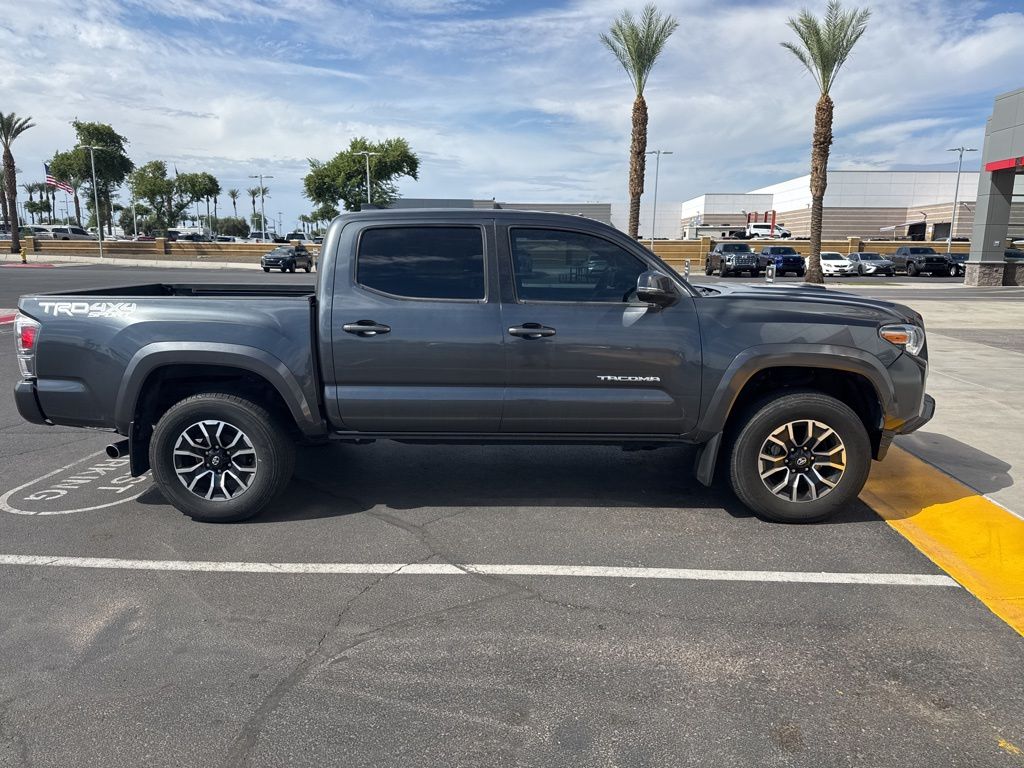 Thumbnail: 2022 Toyota Tacoma - 5